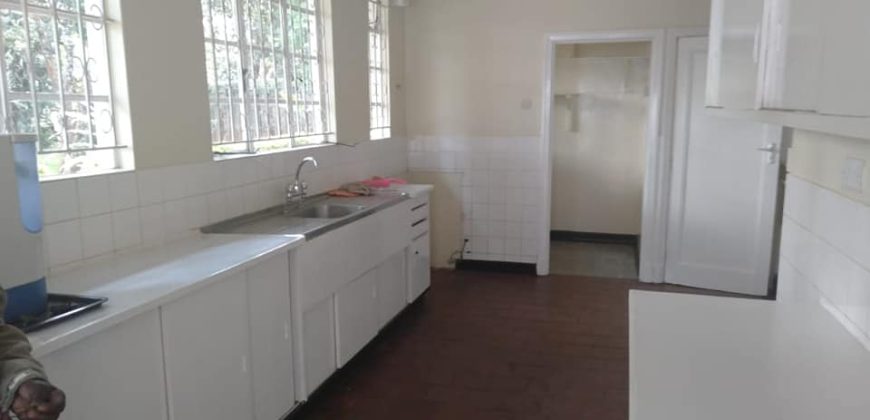 Kilimani Bungalow on half acre for rent