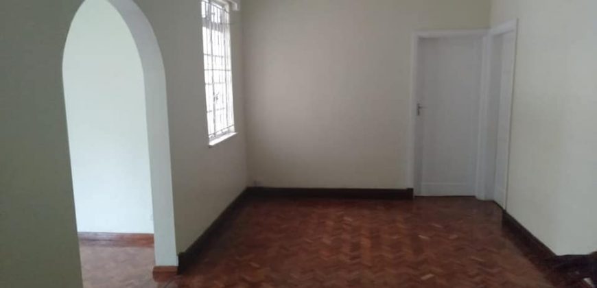 Kilimani Bungalow on half acre for rent