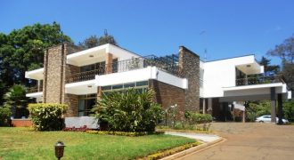 Townhouse in 1 acre for Sale in Lavington